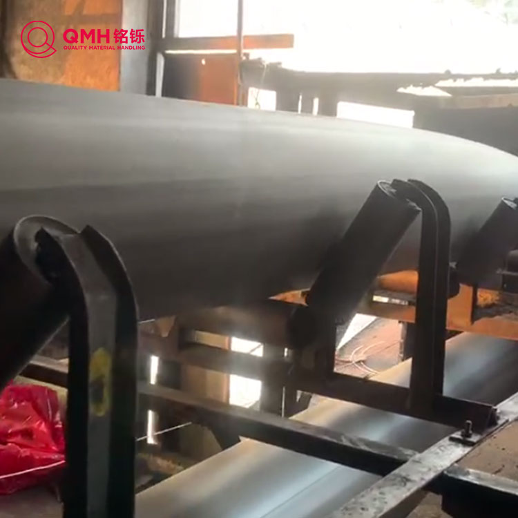 Băng tải đường ống